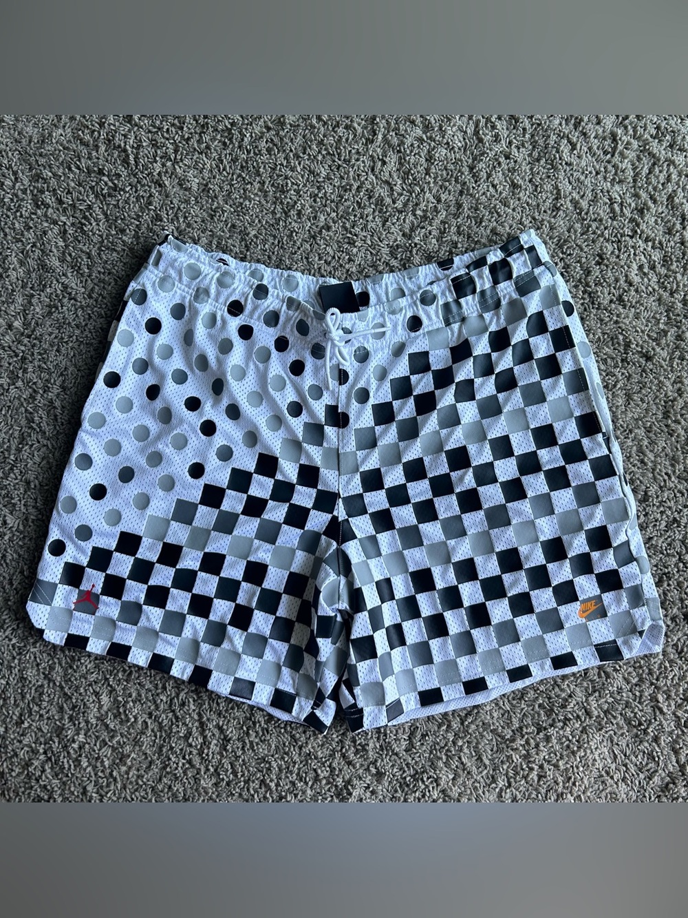 Nike Air Jordan Legacy Mens XL(38x6.5)White Jumpman Heavy Basketball Mesh Shorts